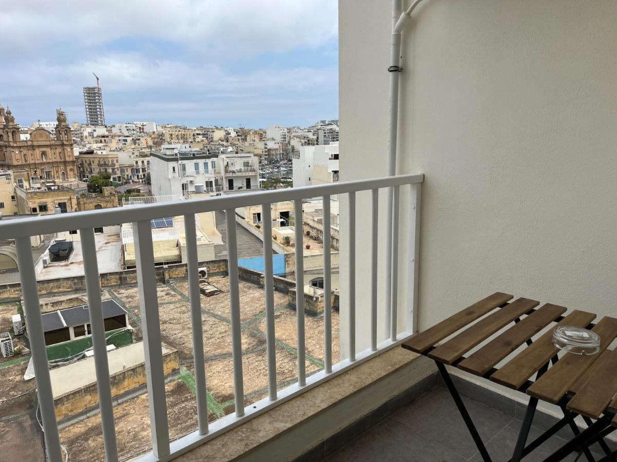 F10 Modern And Bright Apartment In Malta مسيدا المظهر الخارجي الصورة
