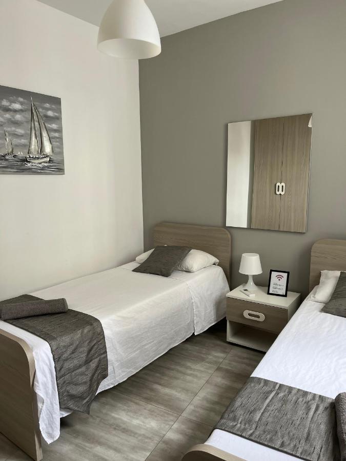 F10 Modern And Bright Apartment In Malta مسيدا المظهر الخارجي الصورة